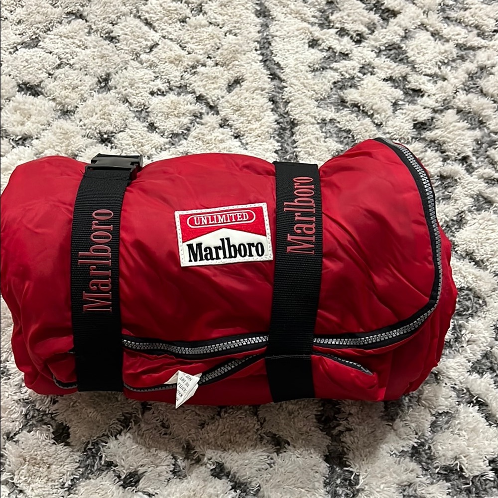 Vintage 90's Marlboro Team Thermal Sleeping Bag Bed Roll Plain Fleece Lined